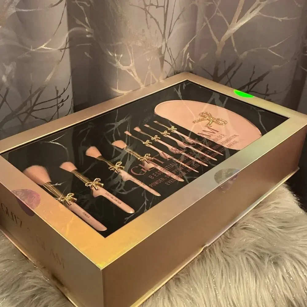 BNWT GLITZ & GLAM Viral Holiday Bow 9 Piece Makeup Brush Set